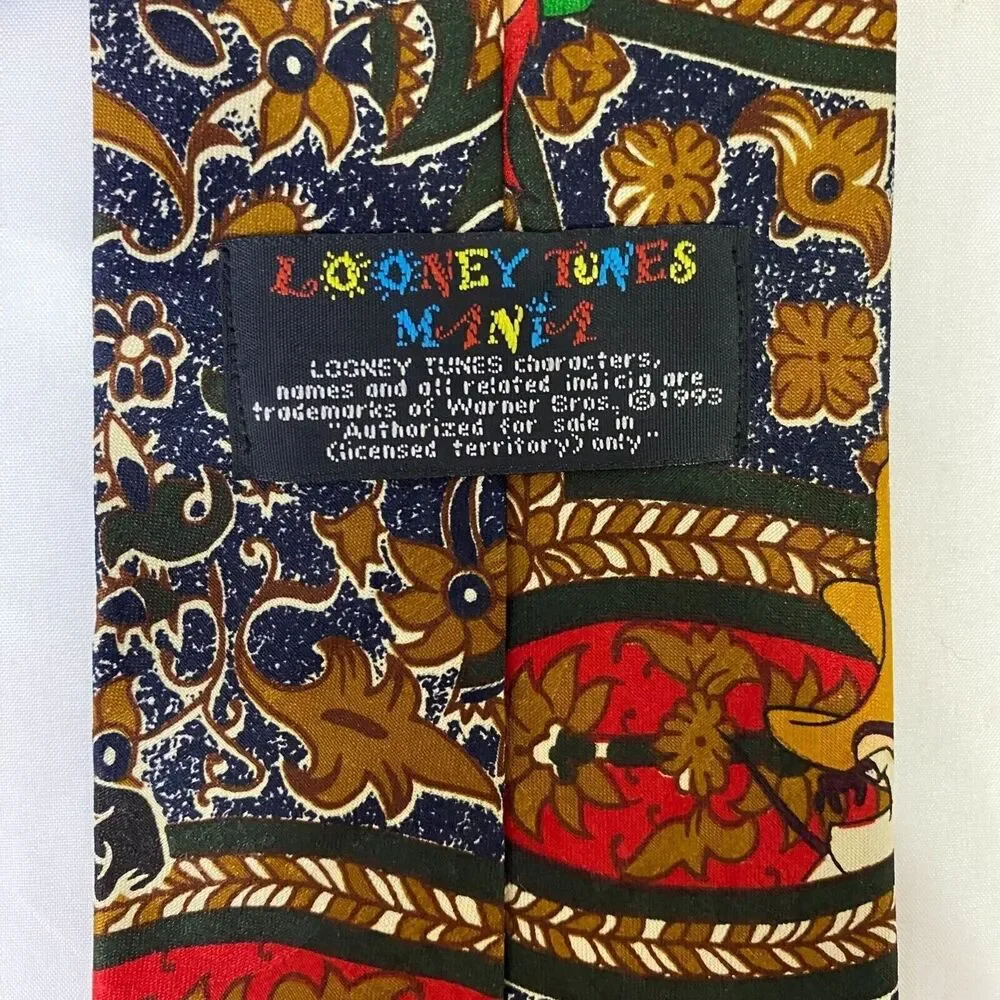 #6637 Looney Tunes Mania Paisley Necktie, Tie